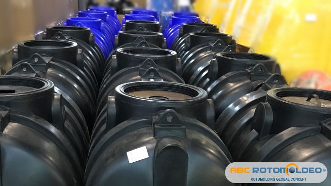 Contenedores y tanques de plástico a medida